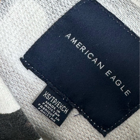 American Eagle camo hoodie - Picture 3 of 3